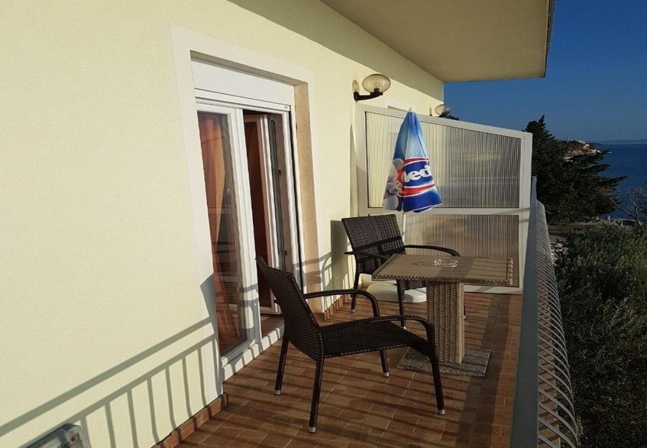 Apartments Domagoj - On The Beach Lukovo Sugarje Exterior photo