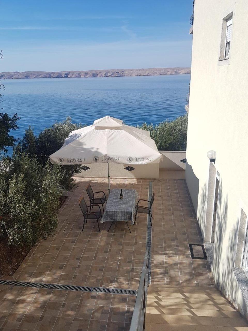 Apartments Domagoj - On The Beach Lukovo Sugarje Exterior photo